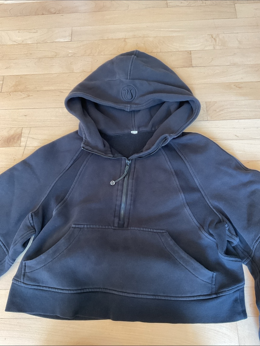 Lululemon Athletica - Women’s Scuba Oversized Half-Zip Hoodie in Black 🖤 - Picture 3 of 5
